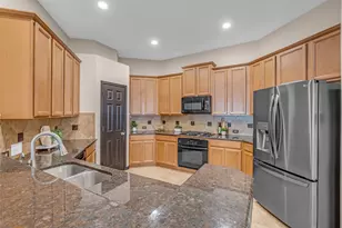 11638 Kensal Bay Ln, Tomball, TX 77377 - Photo 9