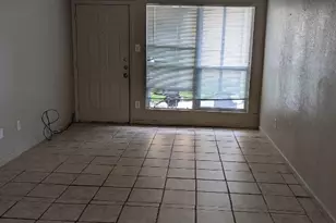 8100 Creekbend Dr, Houston, TX 77071 - Photo 3