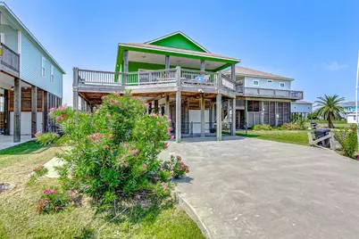 877 Palmetto Drive, Crystal Beach, TX 77650 - Photo 3