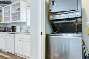 877 Palmetto Dr, Crystal Beach, TX 77650 - Photo 27