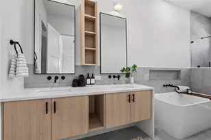 1423 E 36th St, Houston, TX 77022 - Photo 29