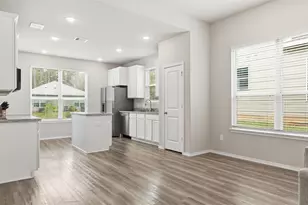 903 Crystal River Rd, Conroe, TX 77316 - Photo 5