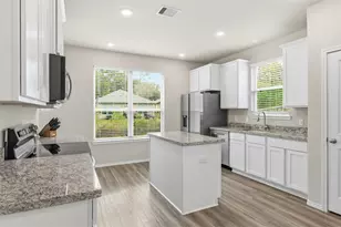 903 Crystal River Rd, Conroe, TX 77316 - Photo 15