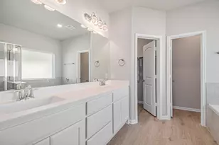 11412 Natalia Ln, Willis, TX 77318 - Photo 13
