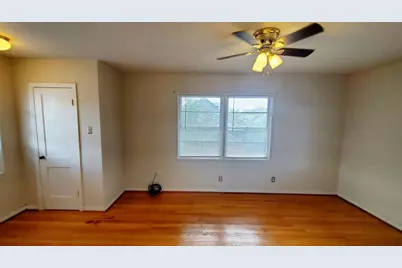 4427 Jefferson Street #1/2, Houston, TX 77023 - Photo 9