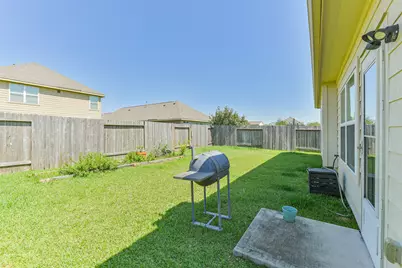 7527 Windsor Valley Lane, Houston, TX 77049 - Photo 33