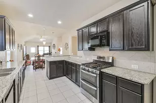 7527 Windsor Valley Ln, Houston, TX 77049 - Photo 19