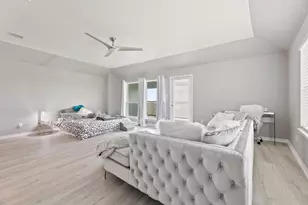 709 N Bayshore Dr, La Porte, TX 77571 - Photo 29