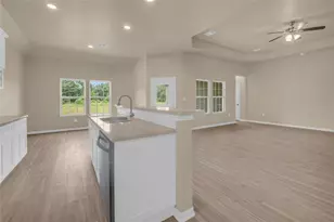 632 Mill Rd, Angleton, TX 77515 - Photo 9