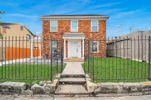 1508 Ridgewood St, Houston, TX 77006 - Photo 1
