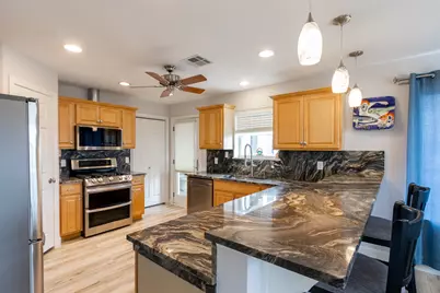 16506 Mansvelt Road, Jamaica Beach, TX 77554 - Photo 9