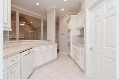 11102 Waxwing Street, Houston, TX 77035 - Photo 9