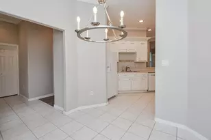 11102 Waxwing St, Houston, TX 77035 - Photo 5