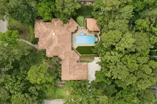 5 Magnolia Woods Dr, Kingwood, TX 77339 - Photo 3