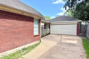 4230 Torrey Creek Ln, Houston, TX 77014 - Photo 5