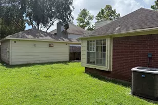 4230 Torrey Creek Ln, Houston, TX 77014 - Photo 29