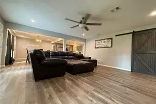 2725 E Railroad St, Vidor, TX 77662 - Photo 5