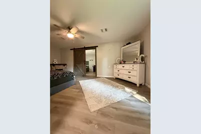 2725 E Railroad Street, Vidor, TX 77662 - Photo 13