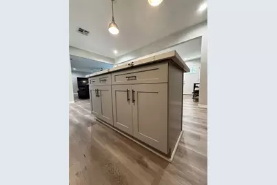 2725 E Railroad Street, Vidor, TX 77662 - Photo 9