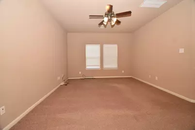7027 Crockett Ridge Drive, Richmond, TX 77406 - Photo 9
