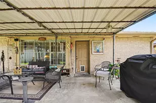 8518 Ashwyne Ln, La Porte, TX 77571 - Photo 17