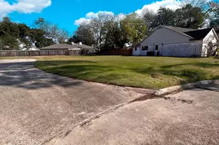 9814 Kindletree Circle, Houston, TX 77040 - Photo 5