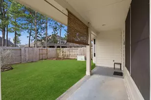 27 Paddington Ct, Conroe, TX 77384 - Photo 23