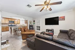 6905 Palestine St, Houston, TX 77020 - Photo 9