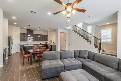 9 Laurelwood Drive, Pasadena, TX 77058 - Photo 9