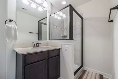 9 Laurelwood Drive, Pasadena, TX 77058 - Photo 37