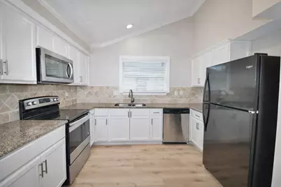 16710 Rippling Mill Drive, Sugar Land, TX 77498 - Photo 3