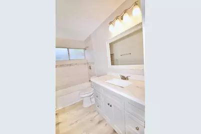 16710 Rippling Mill Drive, Sugar Land, TX 77498 - Photo 9