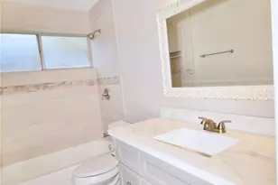 16710 Rippling Mill Dr, Sugar Land, TX 77498 - Photo 9