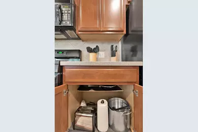 15 Aquiline Oaks Place, The Woodlands, TX 77382 - Photo 21