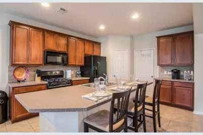 15 Aquiline Oaks Place, The Woodlands, TX 77382 - Photo 17