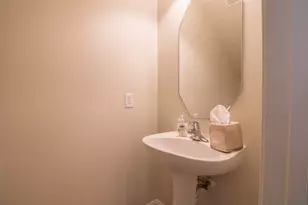 15 Aquiline Oaks Pl, The Woodlands, TX 77382 - Photo 9