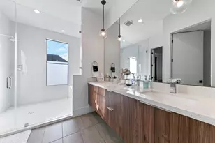 604 Oakley St, Houston, TX 77006 - Photo 23