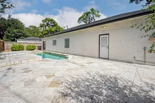 10118 Briar Rose Dr, Houston, TX 77042 - Photo 35