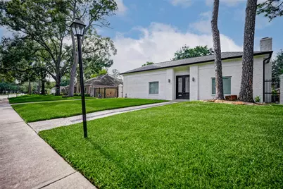 10118 Briar Rose Drive, Houston, TX 77042 - Photo 3