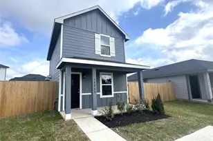 12247 Shield Crest Ct, Willis, TX 77378 - Photo 3