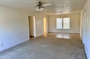 502 W Third St, Brenham, TX 77833 - Photo 3