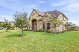 4002 Broadmoor Dr, Mont Belvieu, TX 77523 - Photo 3