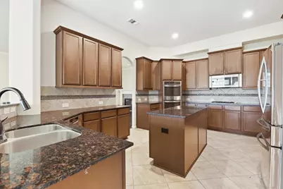 4002 Broadmoor Drive, Mont Belvieu, TX 77523 - Photo 21