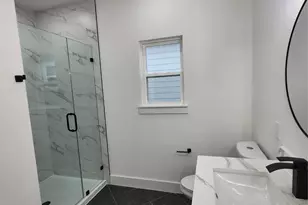 650 Everett St, Conroe, TX 77301 - Photo 9