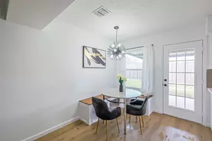 15226 E Hutchinson Cir, Houston, TX 77071 - Photo 11