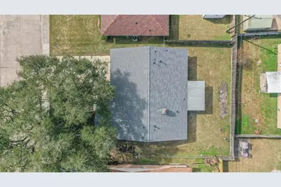 15226 E Hutchinson Circle, Houston, TX 77071 - Photo 39