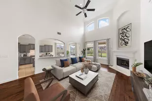 10235 S Goshawk Trl, Conroe, TX 77385 - Photo 9