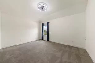10235 S Goshawk Trl, Conroe, TX 77385 - Photo 17