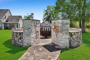 635 Texla Rd, Vidor, TX 77662 - Photo 39