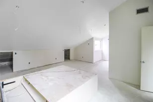 1735 Norfolk St, Houston, TX 77098 - Photo 9